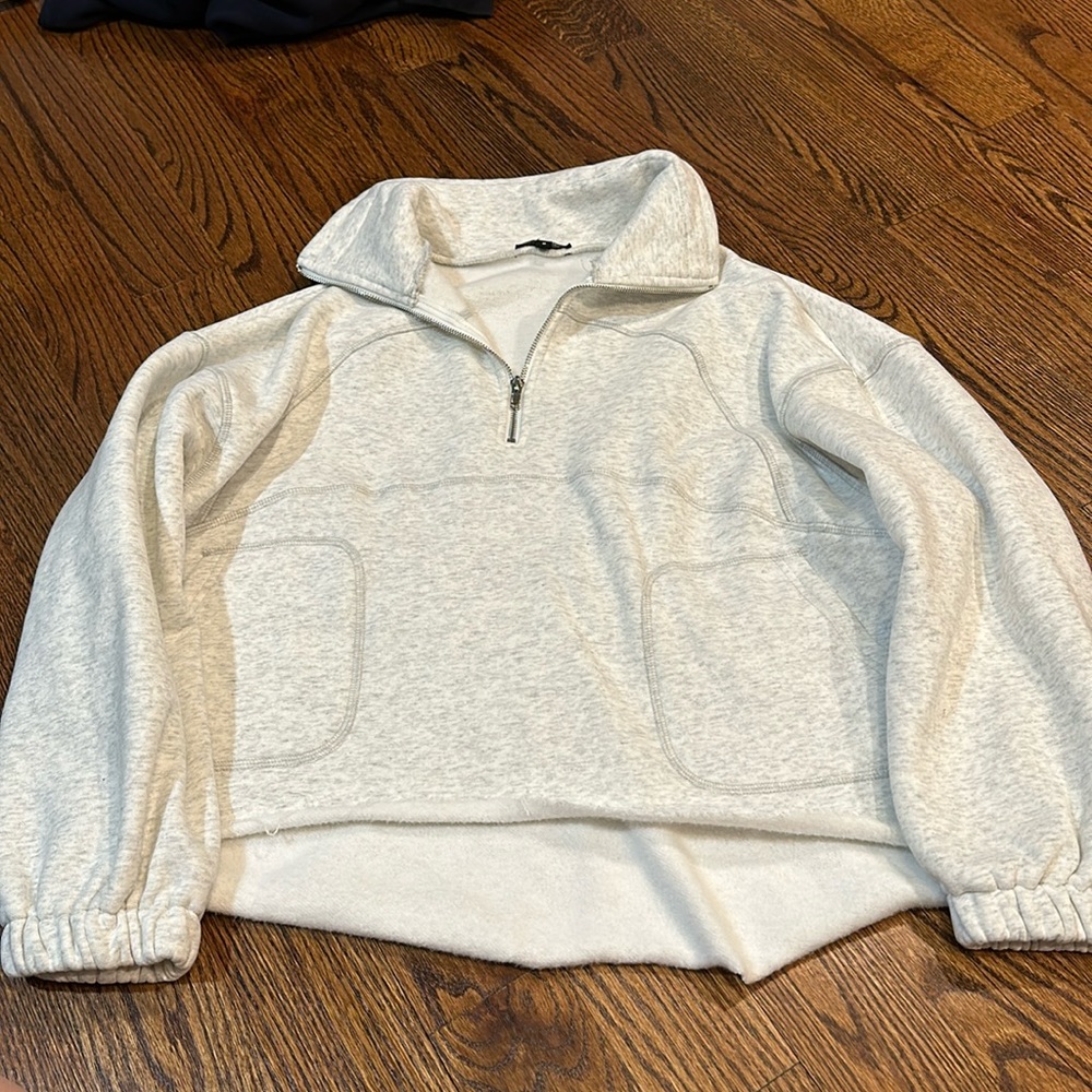 Cropped quarter zip